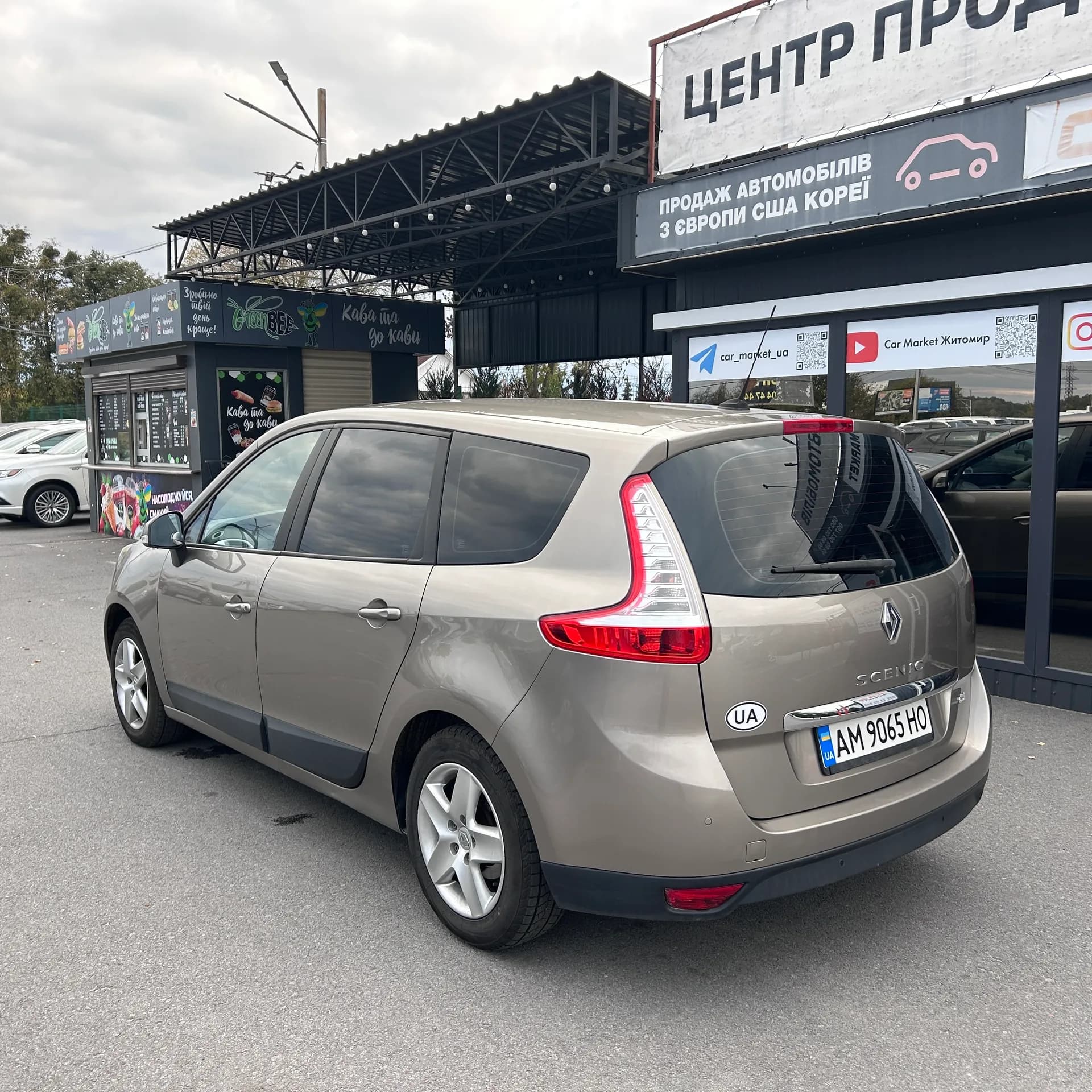 Renault Grand Scenic — фото 4