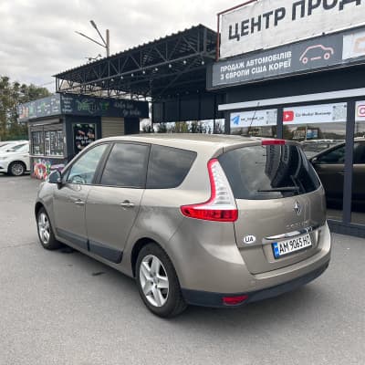 Renault Grand Scenic — фото 4