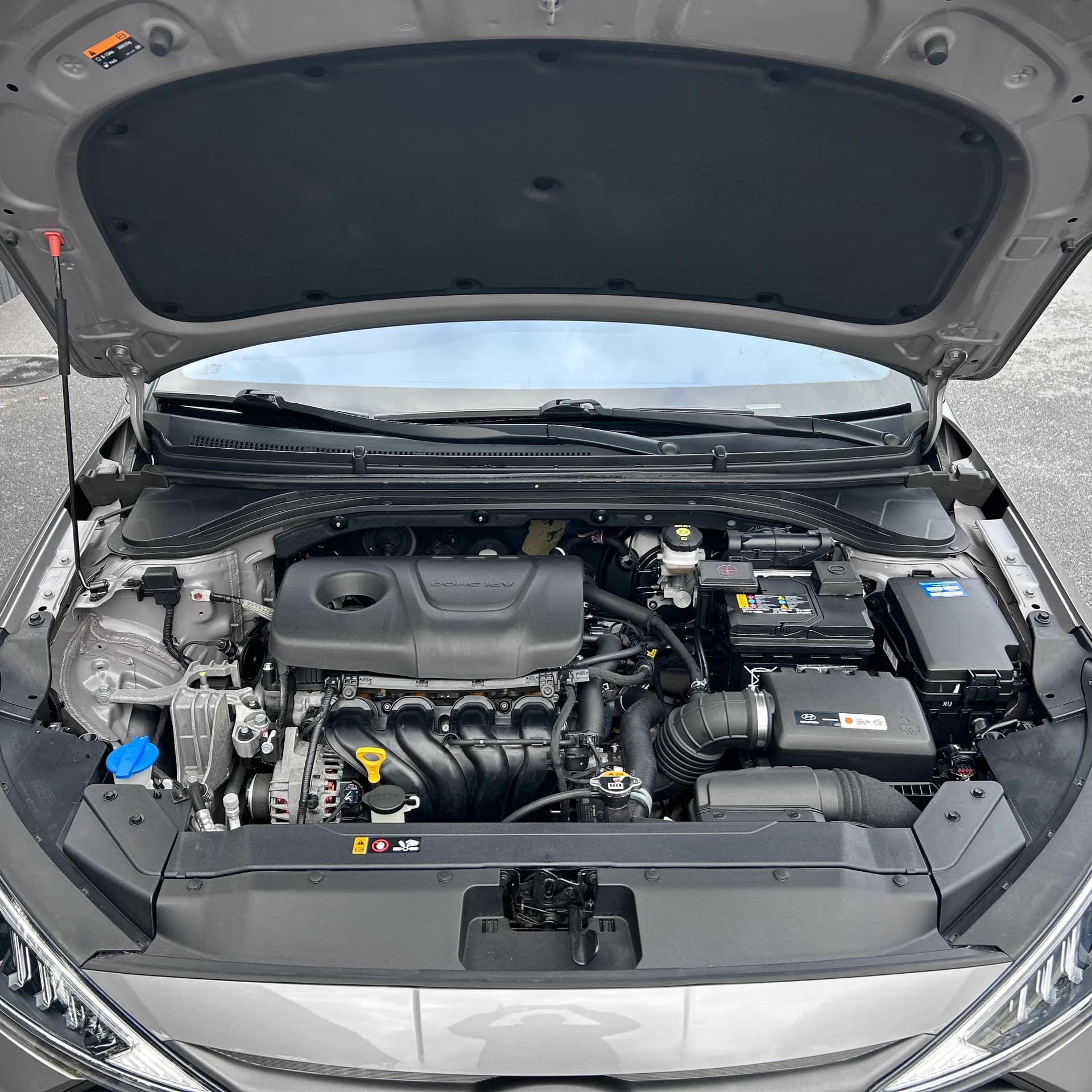 Hyundai Elantra — фото 10