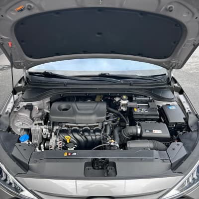 Hyundai Elantra — фото 10