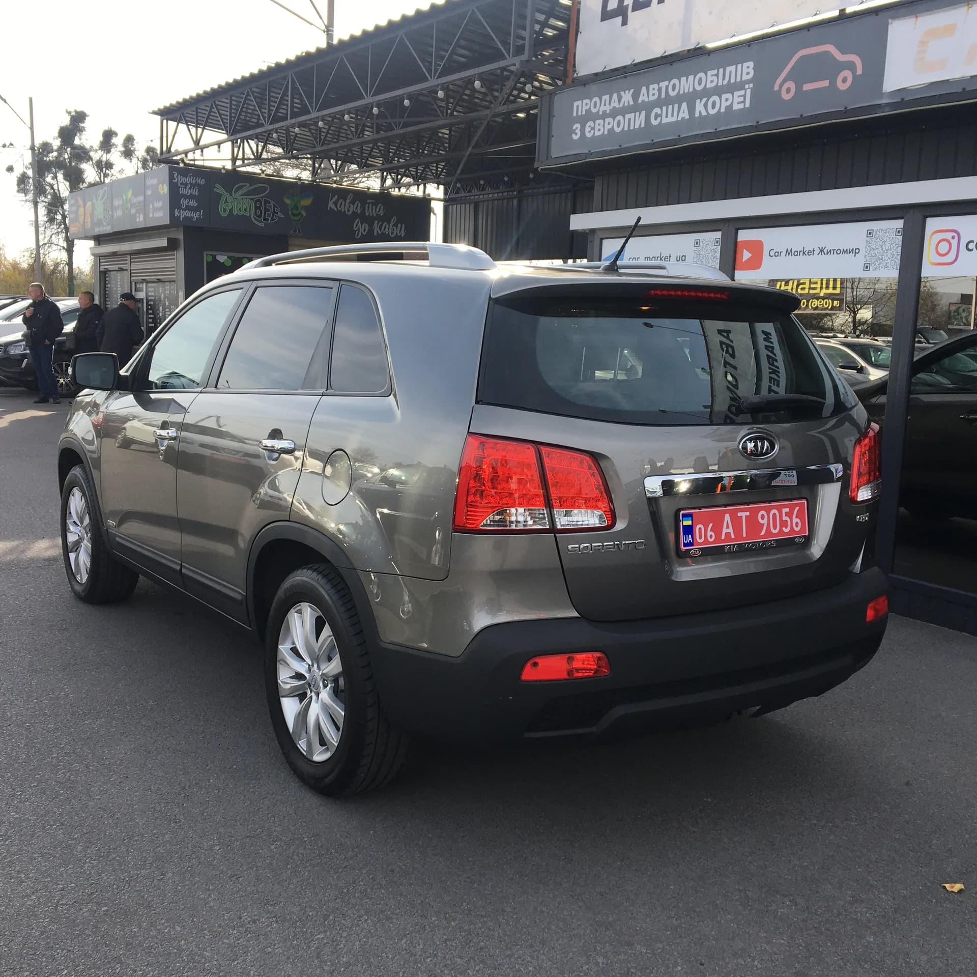 Kia Sorento — фото 4