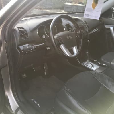 Kia Sorento — фото 8