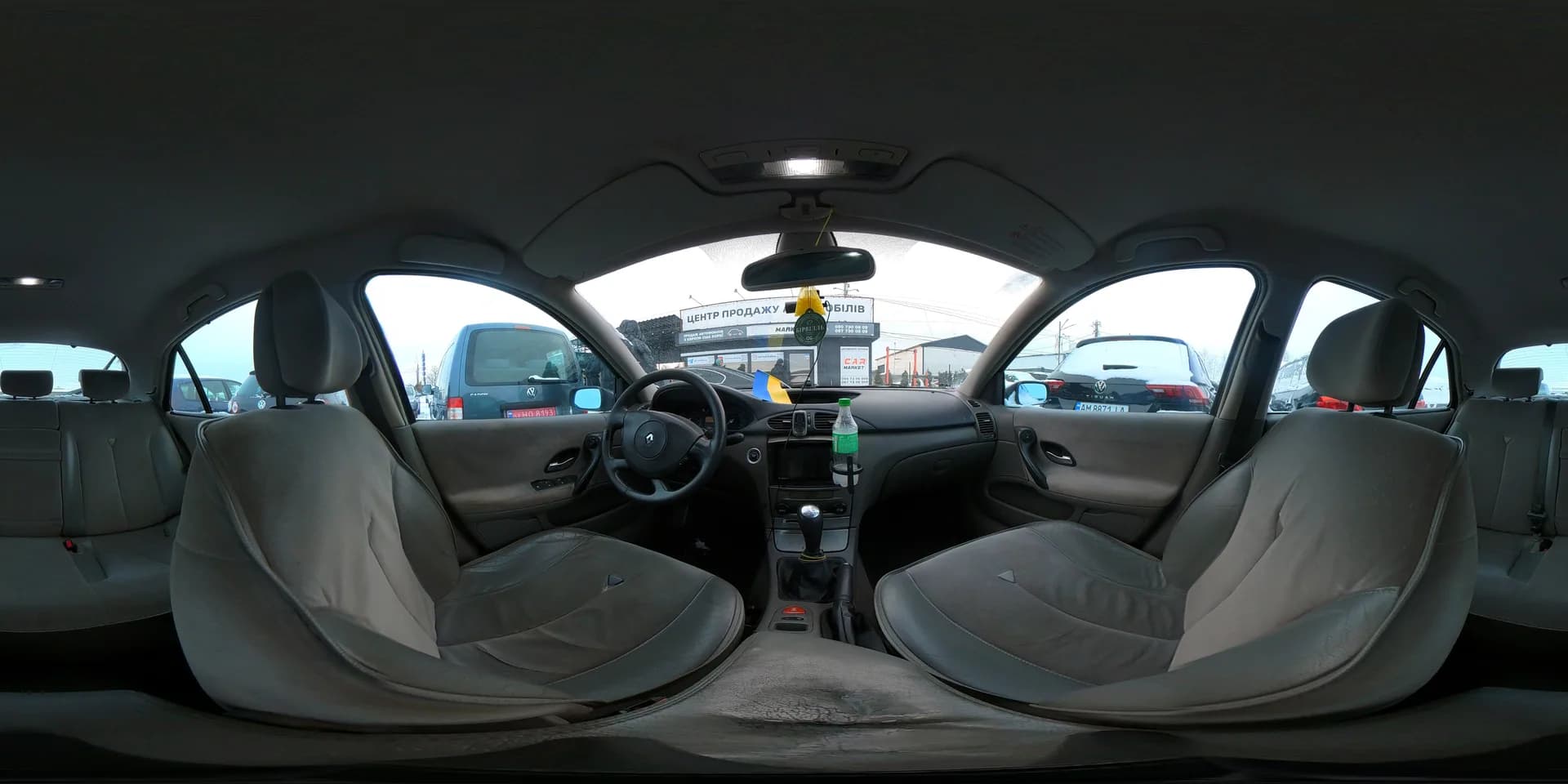 Renault Laguna — 360°
