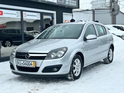 Opel Astra — фото 1
