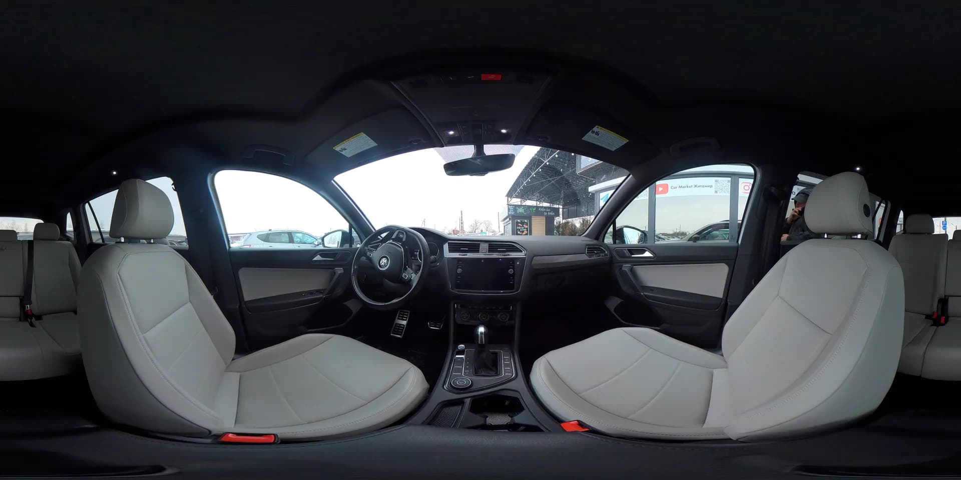 Volkswagen Tiguan — 360°