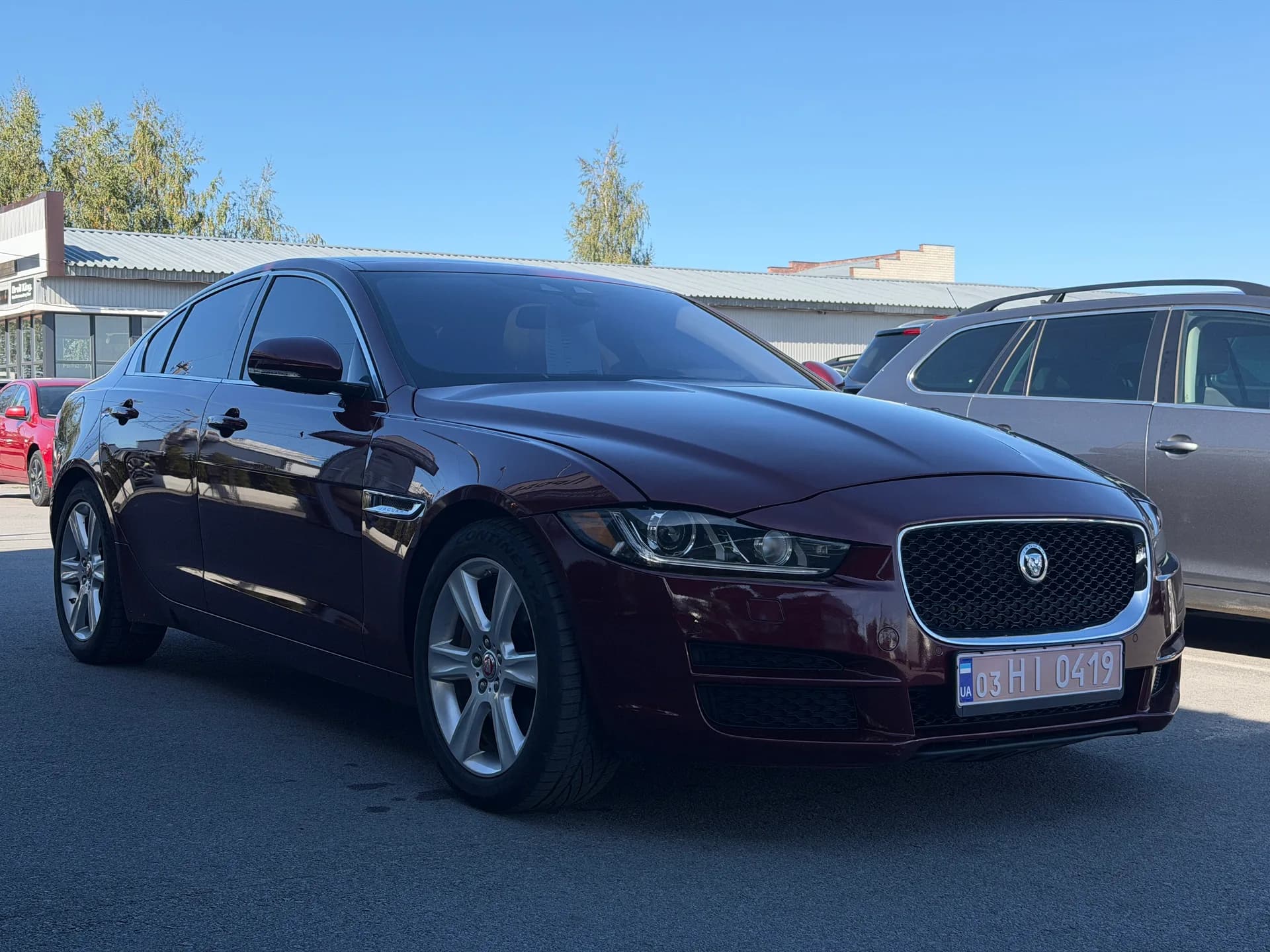 Jaguar XE — фото 2
