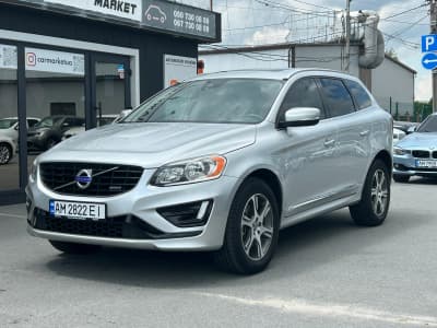 Volvo XC60 — фото 1