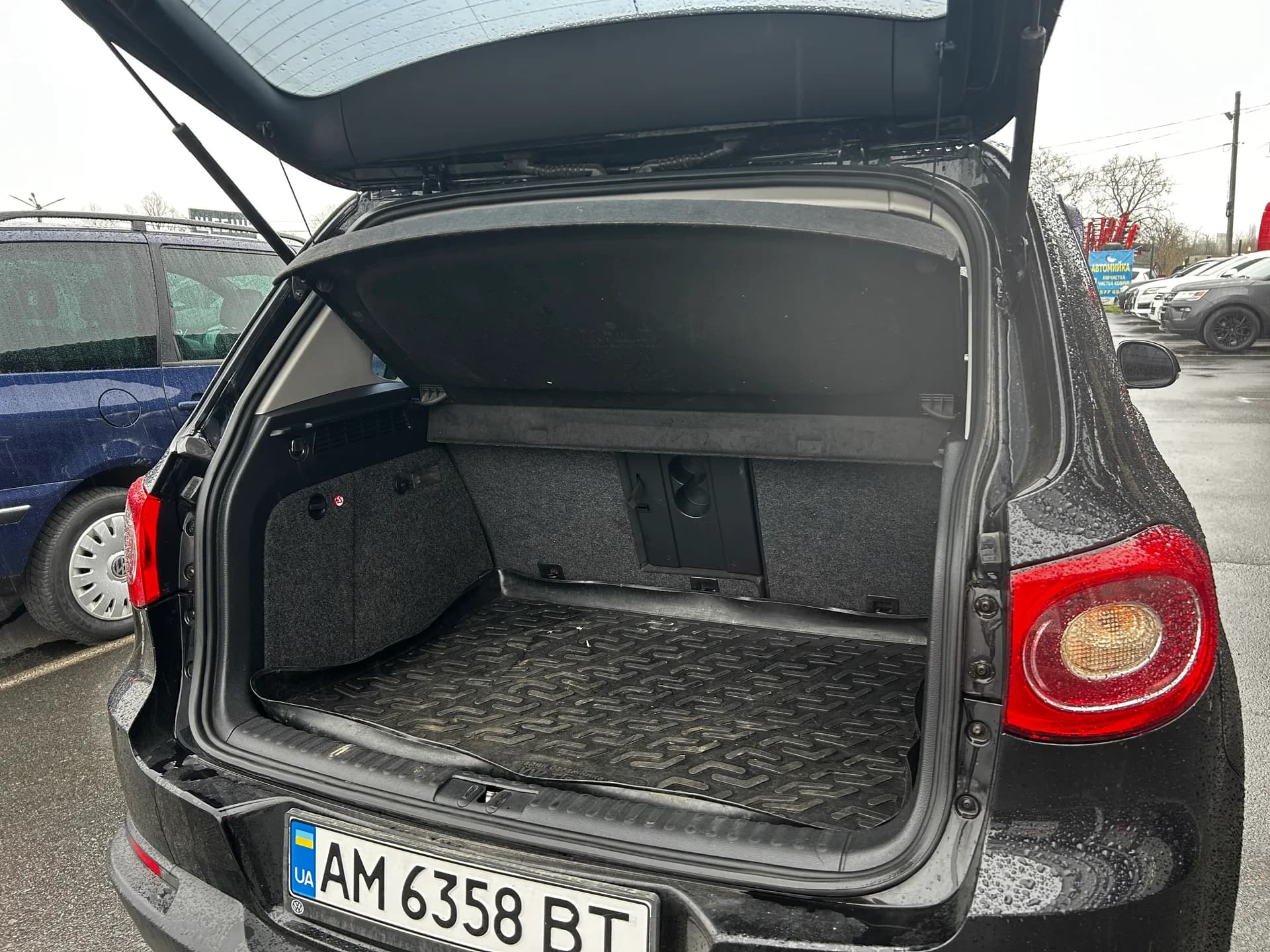 Volkswagen Tiguan — фото 8