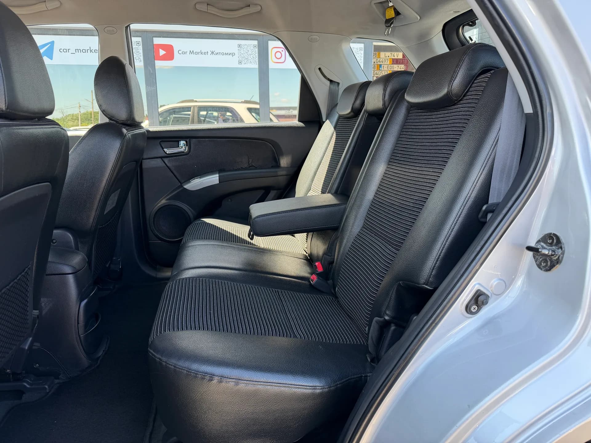 Kia Sportage — фото 8
