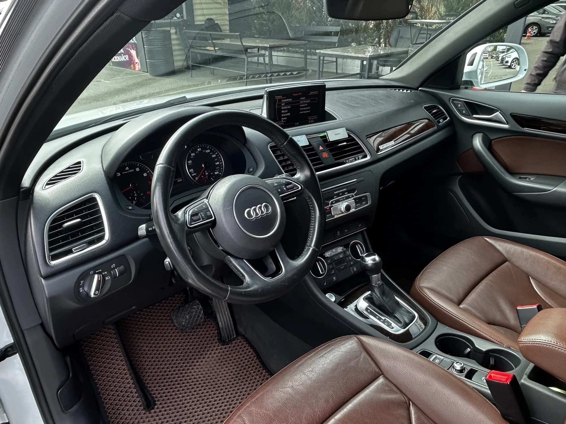 Audi Q3 — фото 5