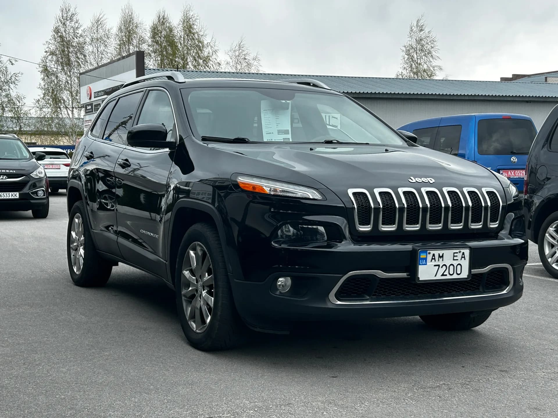 Jeep Cherokee — фото 2