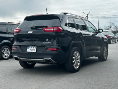 Jeep Cherokee — фото 3