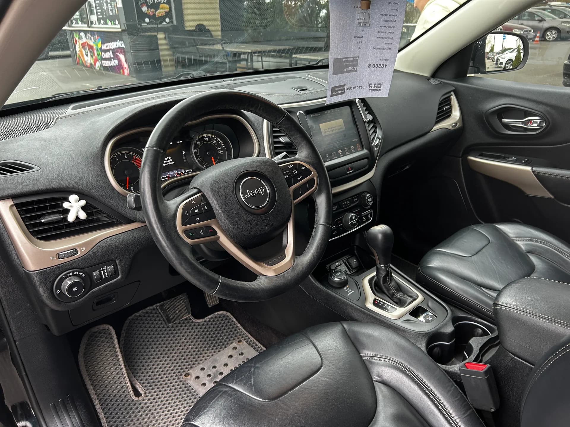 Jeep Cherokee — фото 5