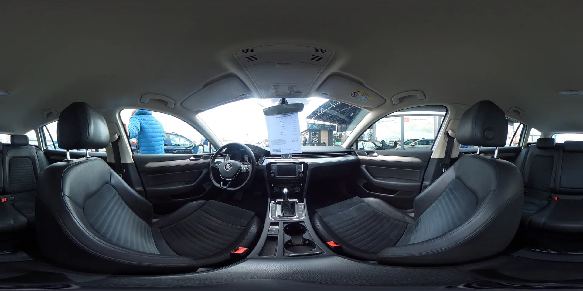 Volkswagen Passat — 360°