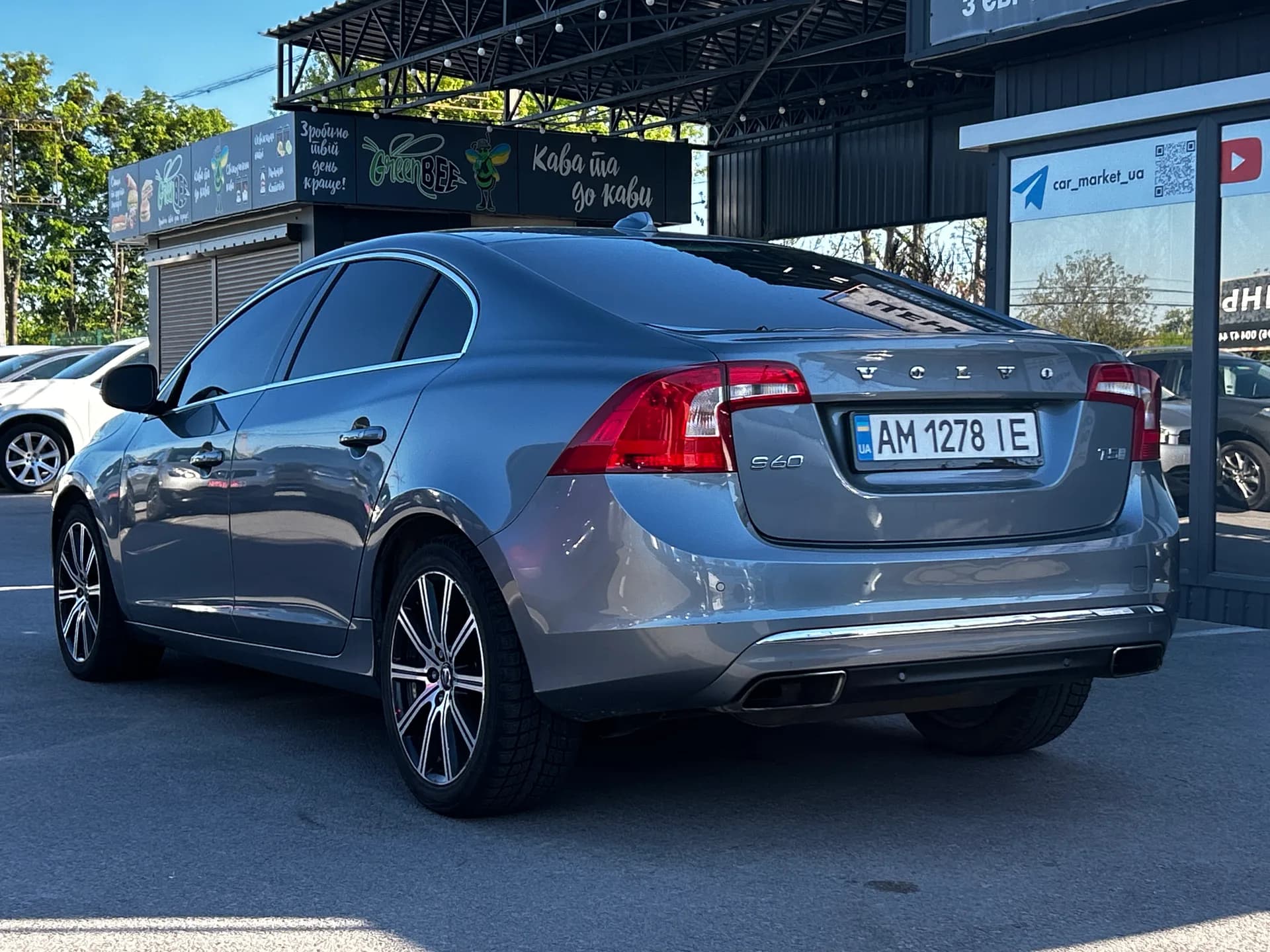 Volvo S60 — фото 5