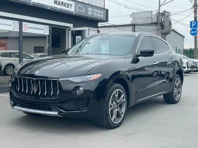 Maserati Levante — фото 1