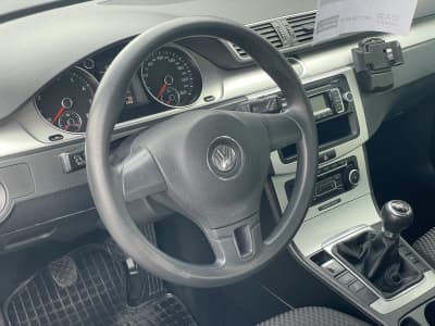 Volkswagen Passat — фото 7