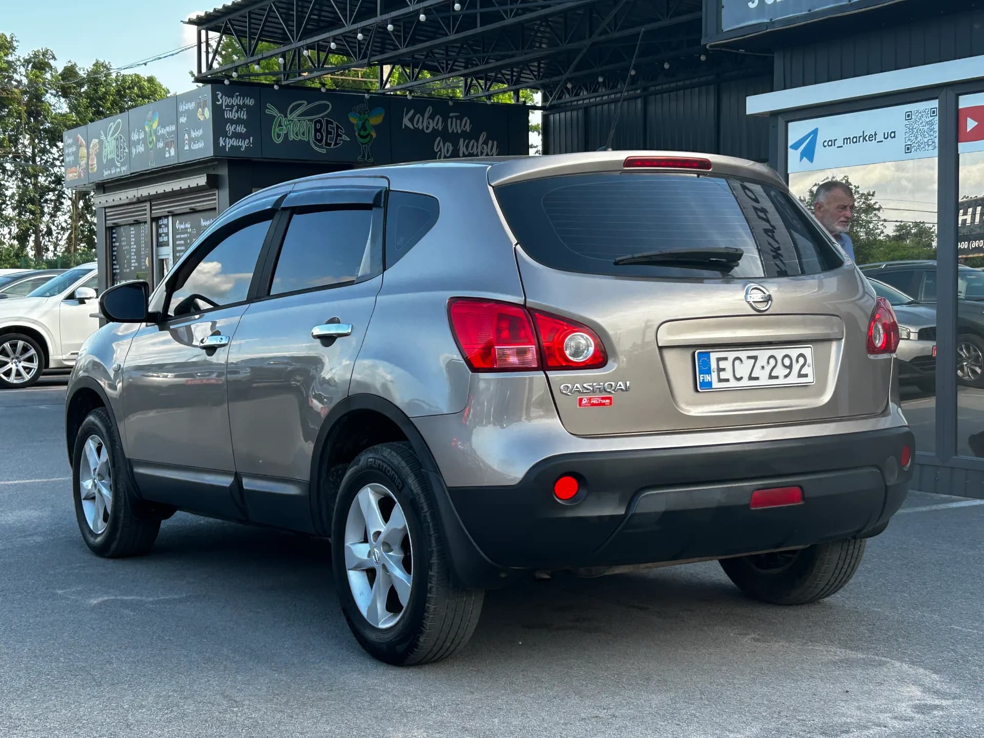 Nissan Qashqai — фото 4
