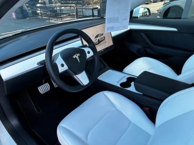 Tesla Model 3 — фото 5