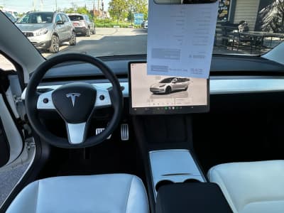 Tesla Model 3 — фото 6