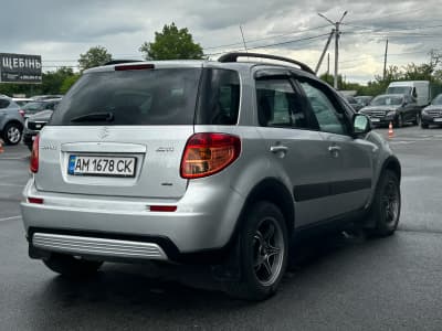 Suzuki SX4 — фото 3