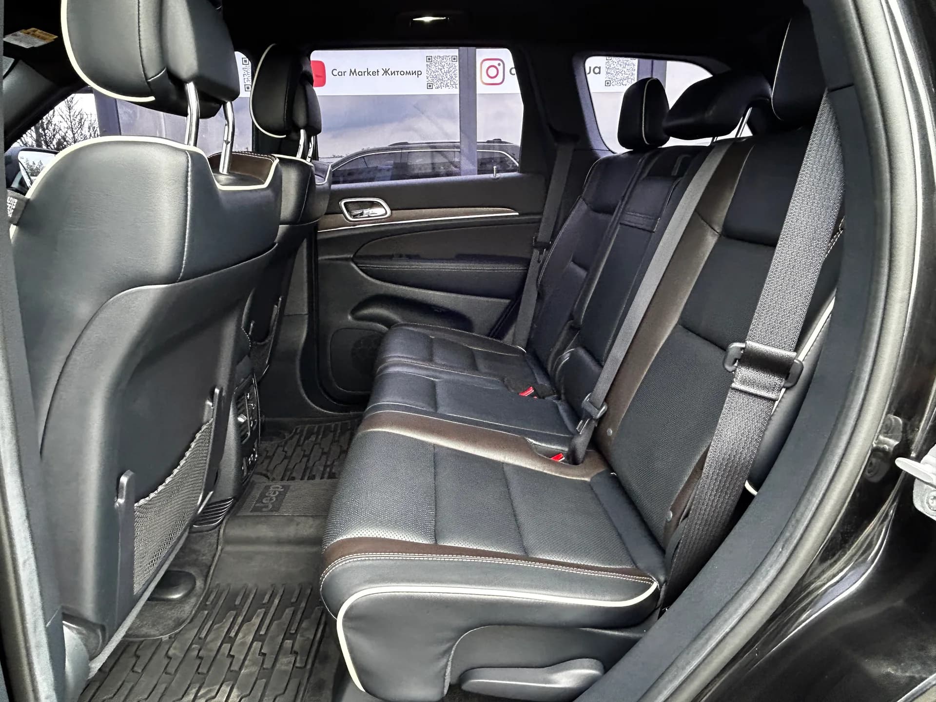 Jeep Grand Cherokee — фото 7