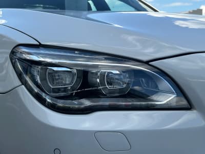 BMW 7 Series — фото 14
