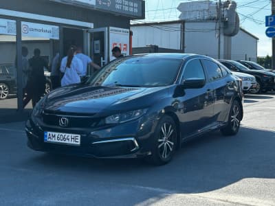 Honda Civic — фото 1