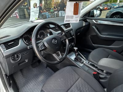 Skoda Octavia Scout — фото 5
