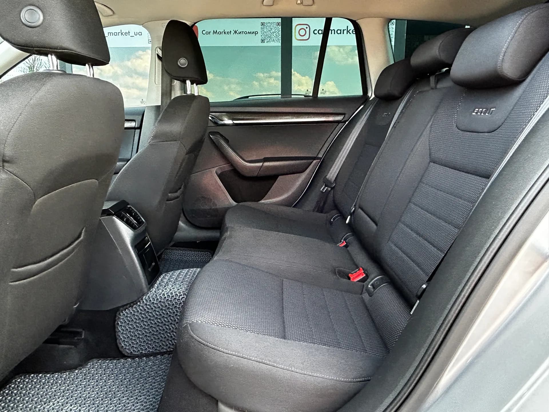 Skoda Octavia Scout — фото 7