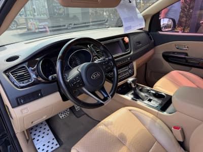 Kia Carnival — фото 5