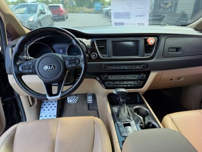Kia Carnival — фото 6
