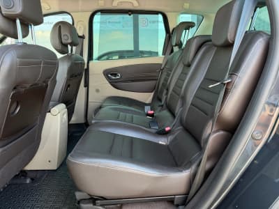 Renault Scenic — фото 7