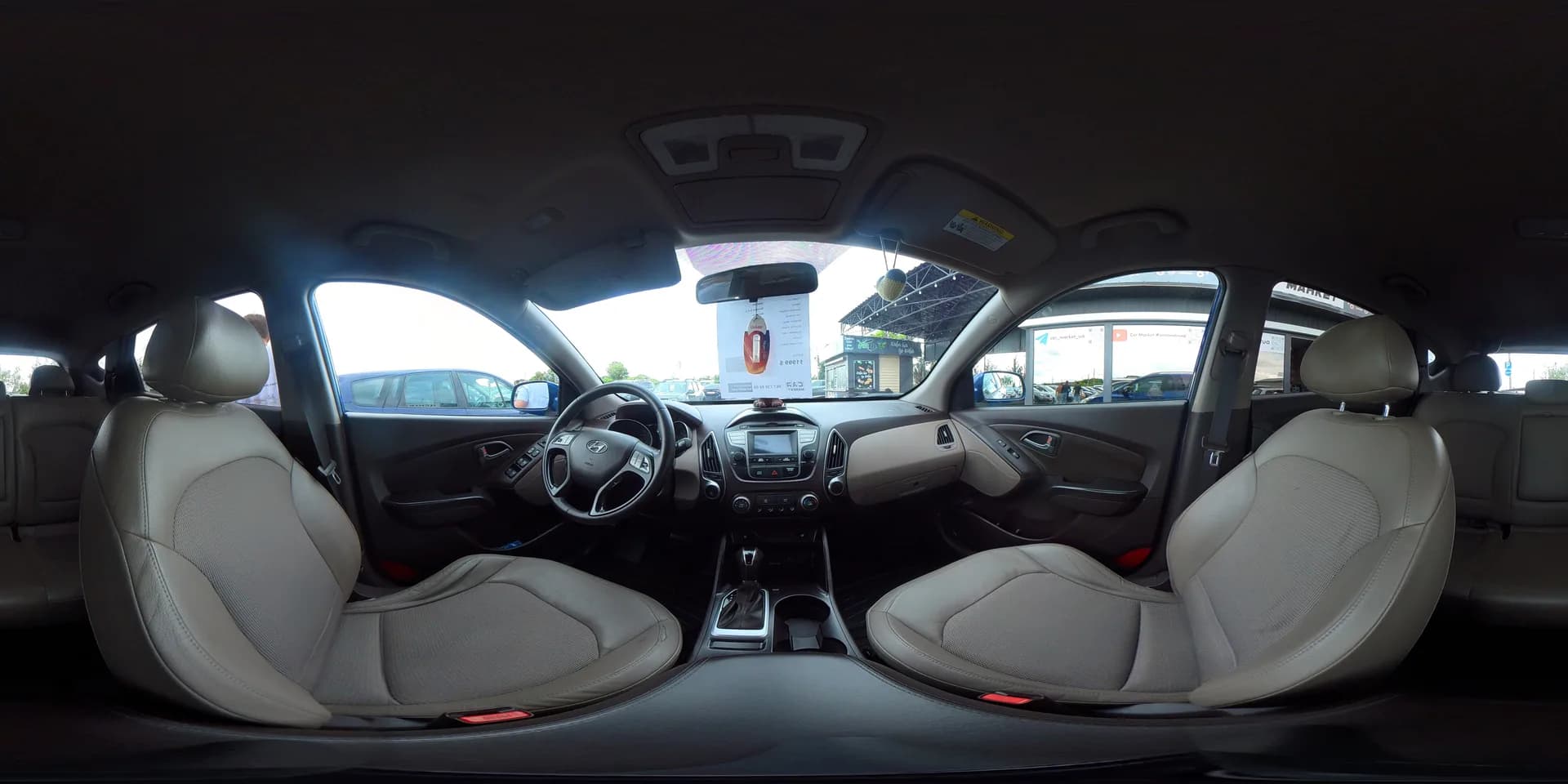 Hyundai Tucson — 360°