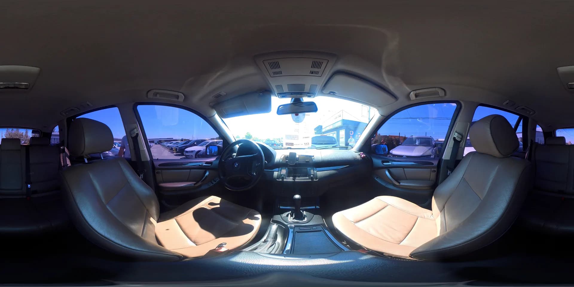 BMW X5 — 360°