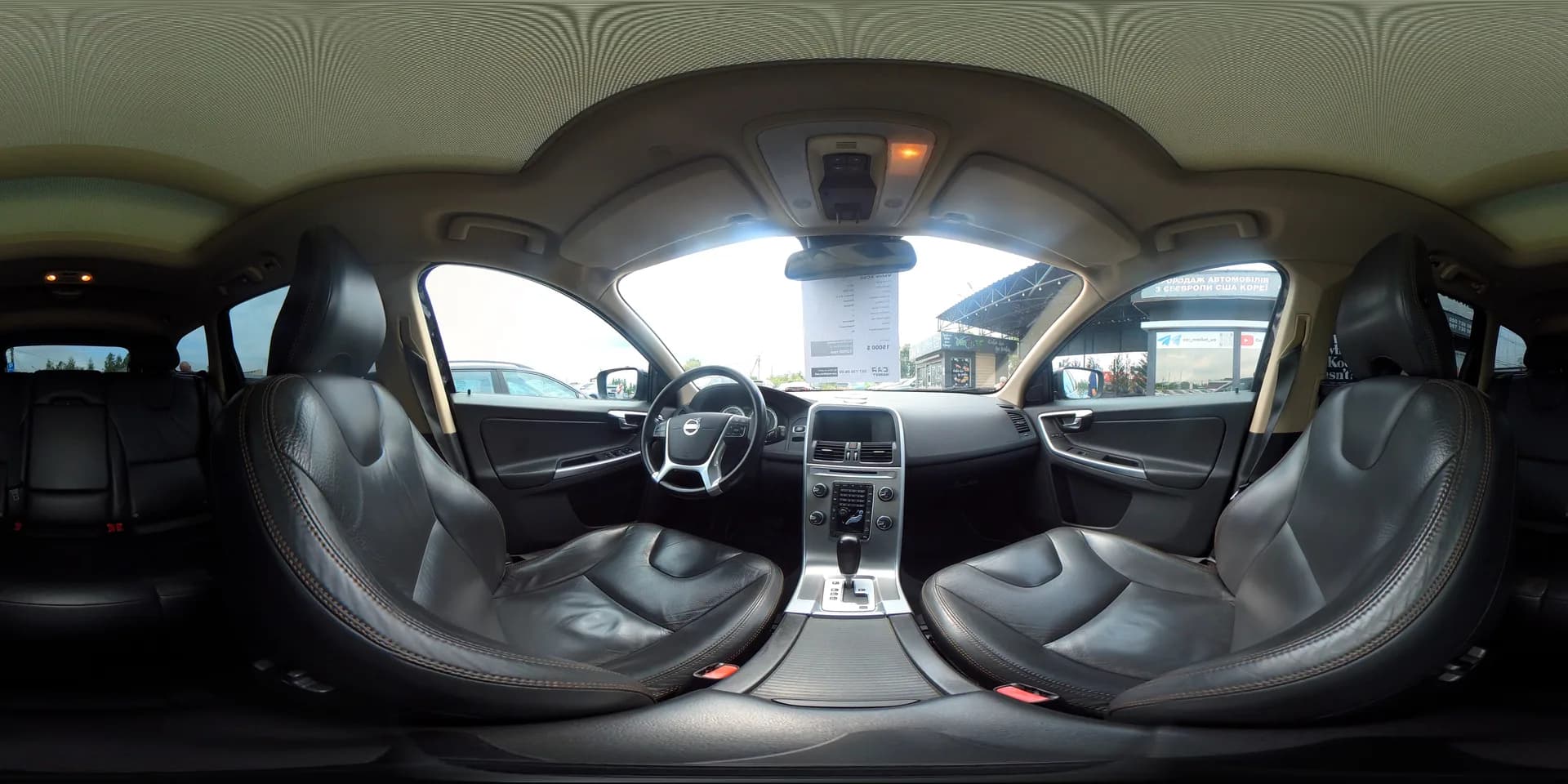 Volvo XC60 — 360°