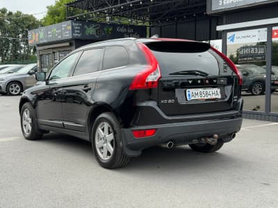 Volvo XC60 — фото 4