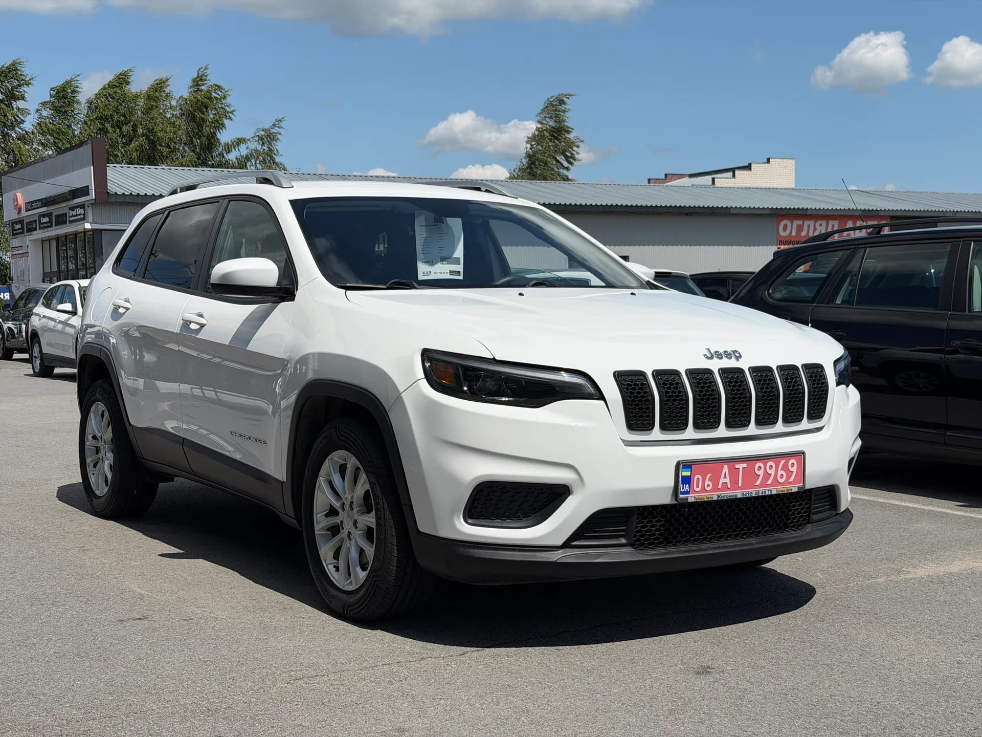 Jeep Cherokee — фото 2