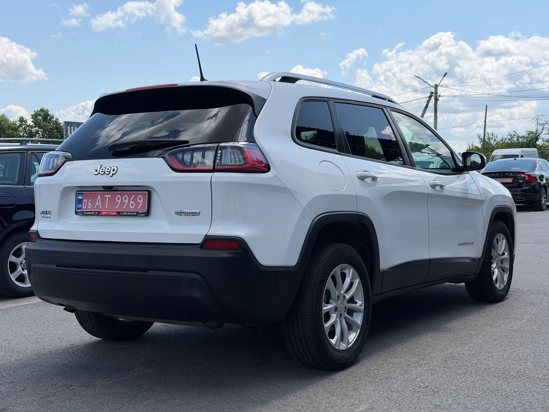 Jeep Cherokee — фото 3