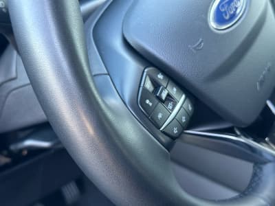 Ford Kuga — фото 10