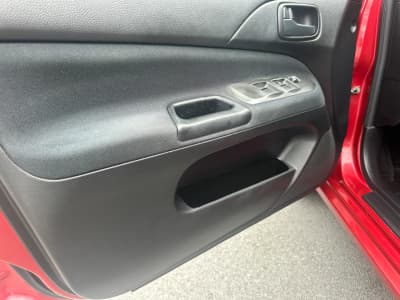 Mitsubishi Lancer — фото 12
