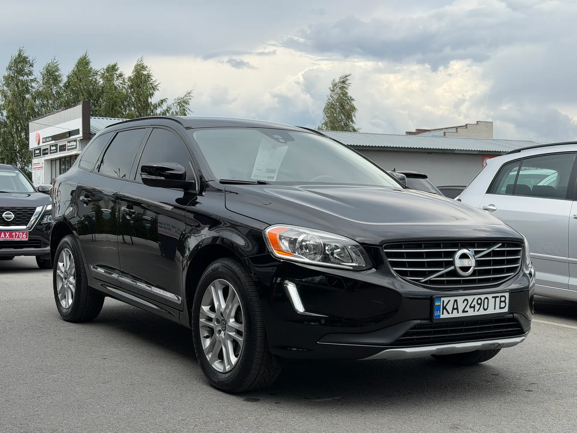 Volvo XC60 — фото 2