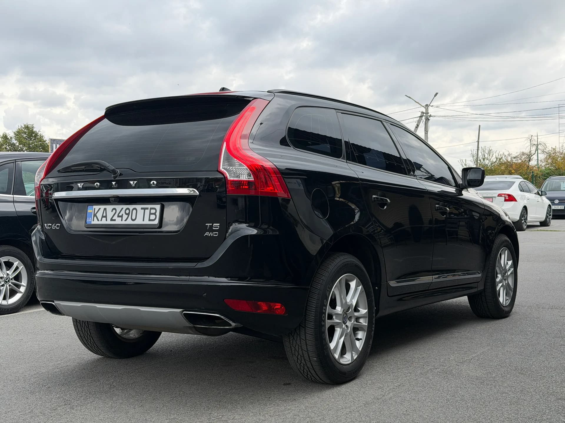 Volvo XC60 — фото 3