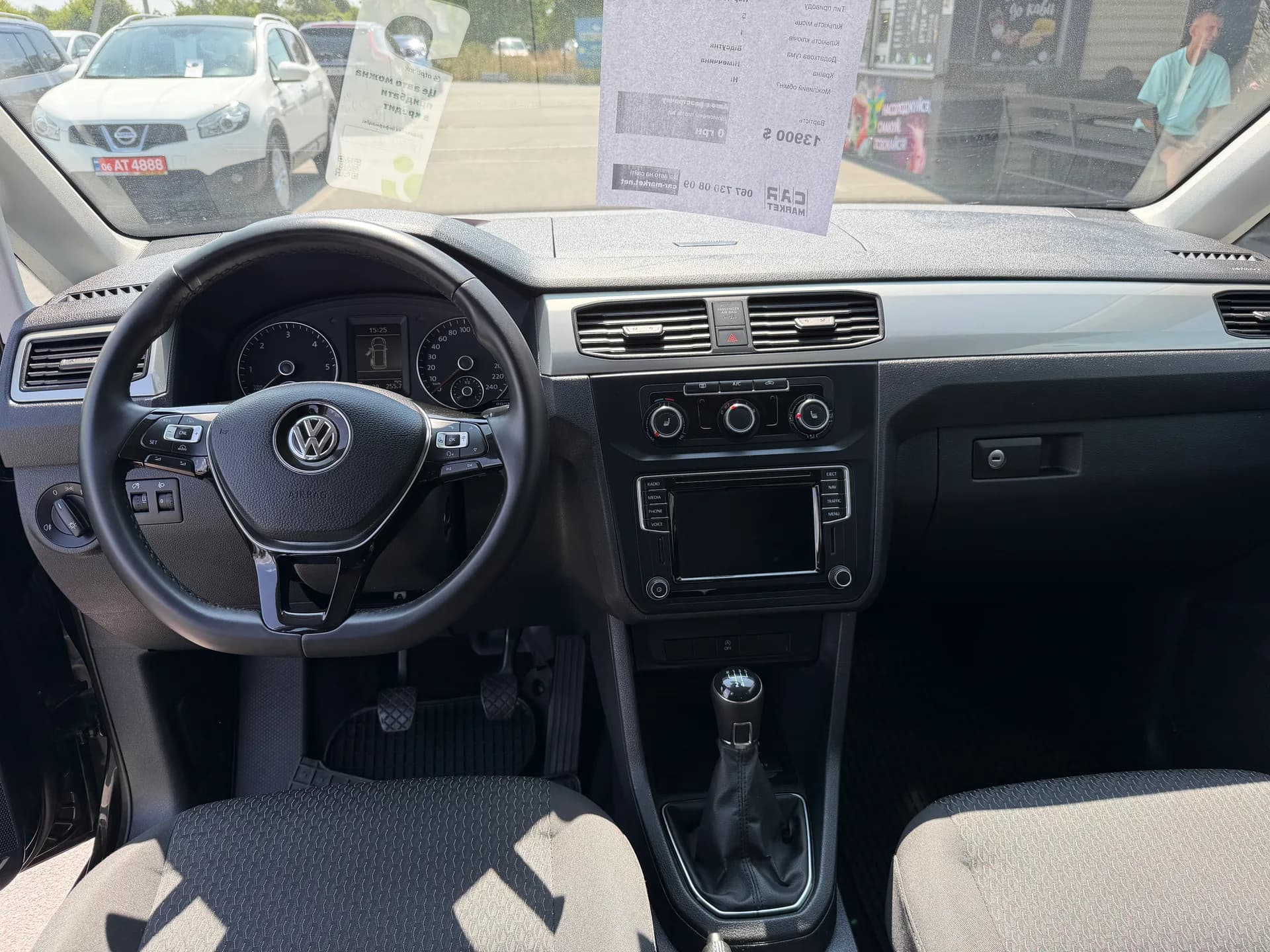 Volkswagen Caddy — фото 6