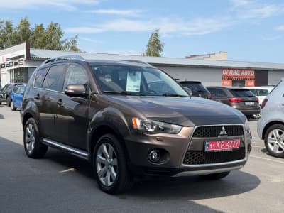 Mitsubishi Outlander XL — фото 2