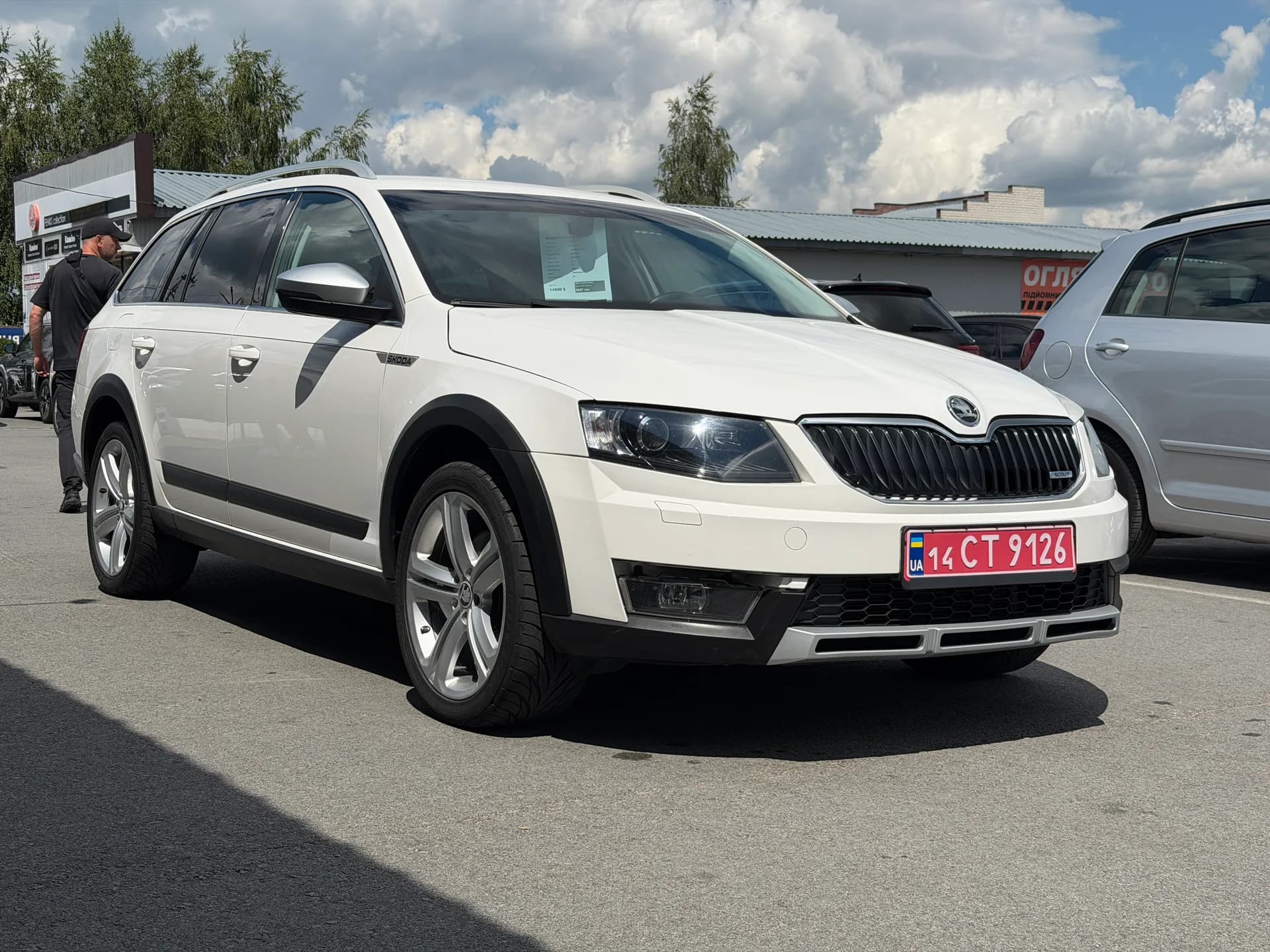 Skoda Octavia Scout — фото 2