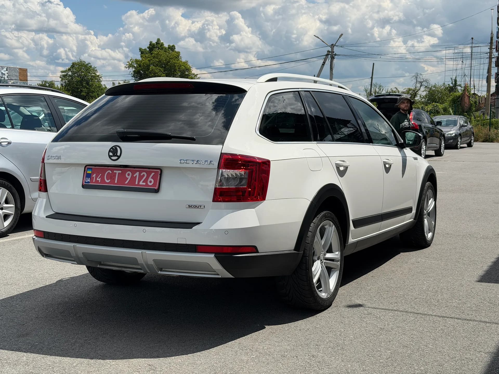 Skoda Octavia Scout — фото 3