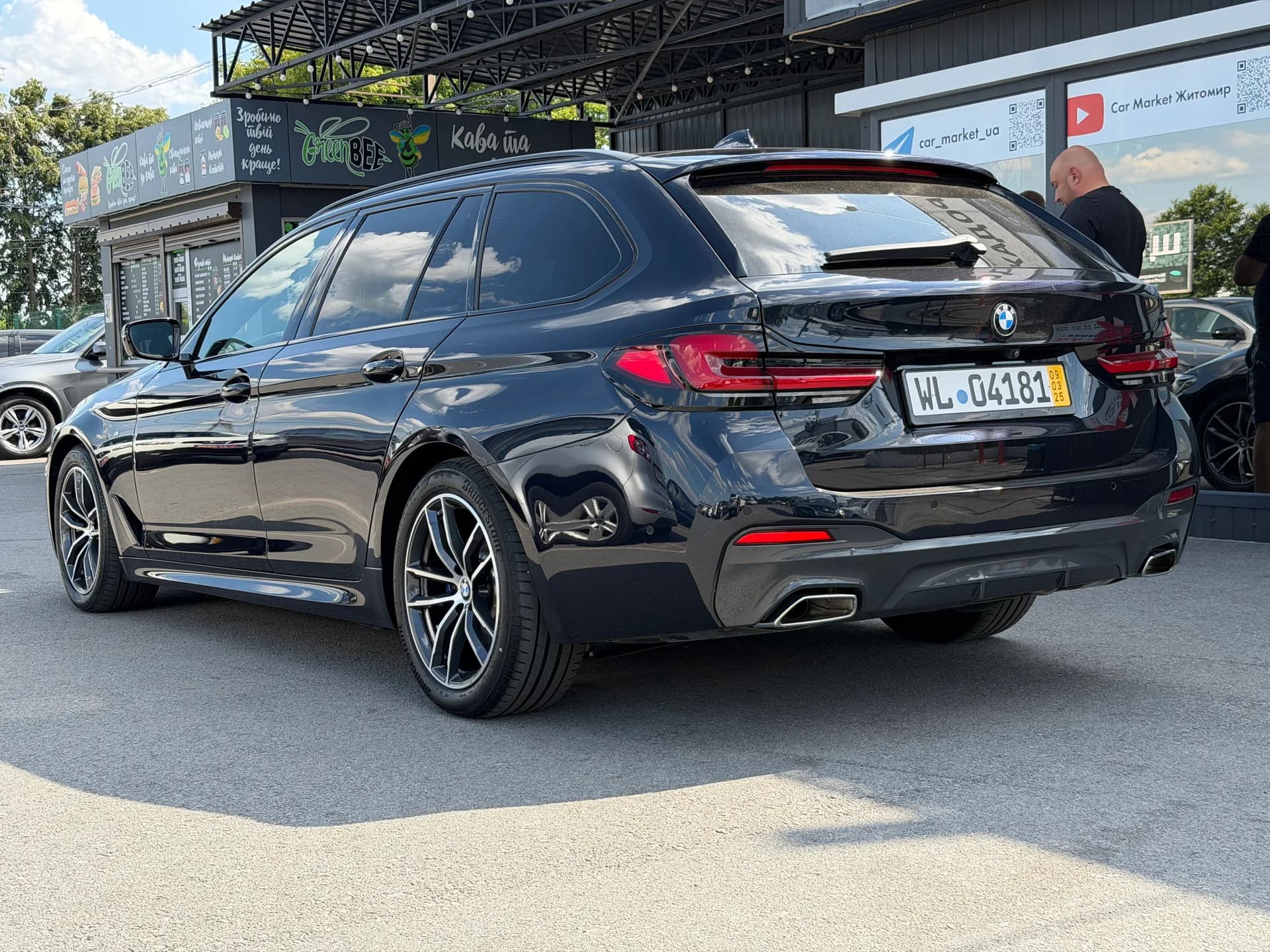 BMW 5 Series — фото 4