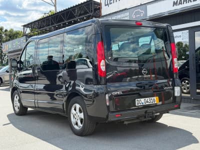 Opel Vivaro — фото 4