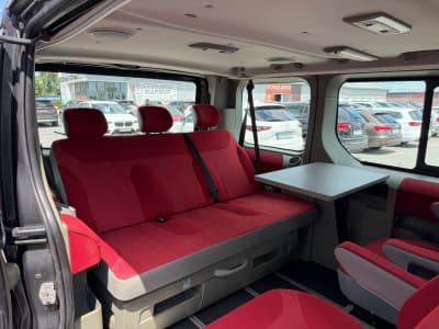 Opel Vivaro — фото 8